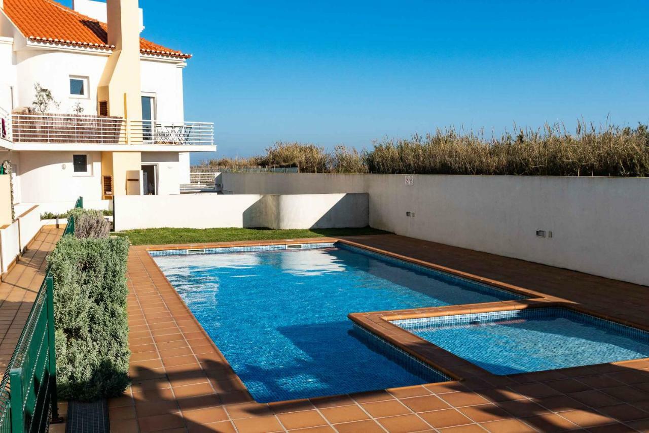 Apartments Baleal: Sunshine By The Pool Ferrel  Exterior photo