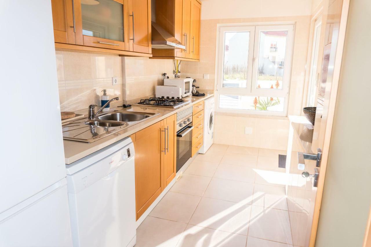 Apartments Baleal: Sunshine By The Pool Ferrel  Exterior photo